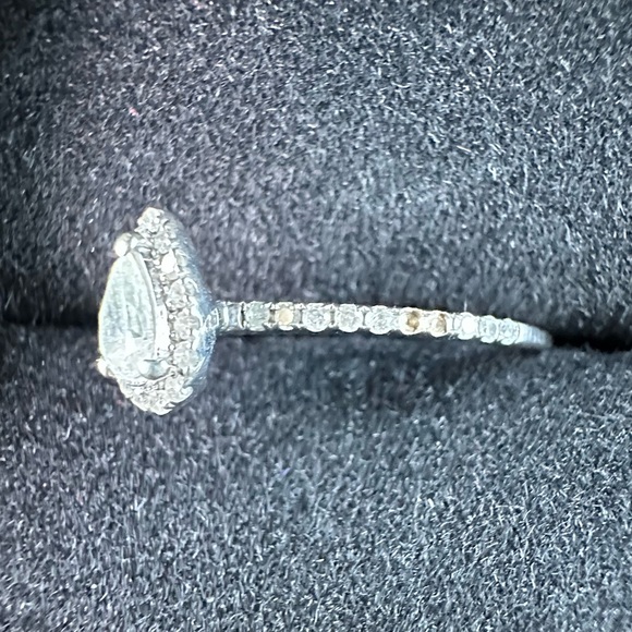 1/2 CT Dainty, Dainty Pear Diamond Ring - Picture 4 of 12